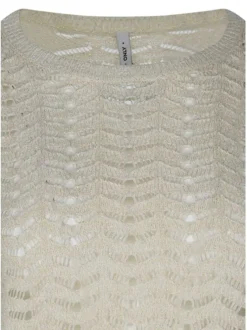 Pull beige uni pourvu d'une coupe droite et de manches longues
