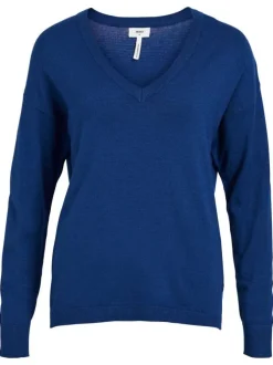 Pull bleu uni avec une coupe droite et un col v en bord côte