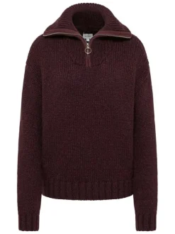 Pull chocolat uni avec une coupe droite et un col camionneur