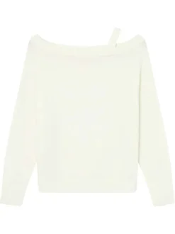 Pull écru en maille fine avec une coupe droite et un col asymétrique