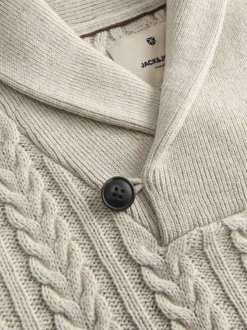 Pull écru en maille torsadée à coupe droite avec col châle et manches longues