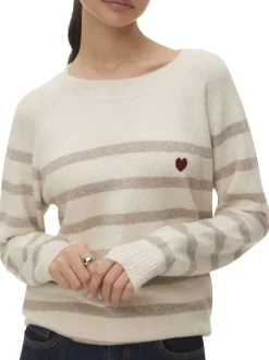Pull écru à rayures avec une coupe droite et des manches longues