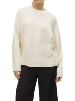 Pull écru uni avec une coupe droite à col rond et des manches longues