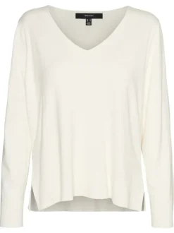 Pull écru uni avec une coupe droite à col v et des manches longues