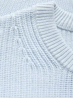 Pull en coton biologique bleu clair pourvu d'un col rond et de manches longues