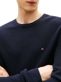 Pull en coton biologique marine à coupe ajustée pourvu d'un col rond
