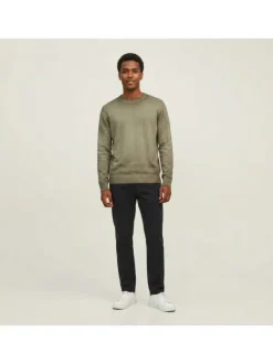 Pull en coton biologique olive uni pourvu d'un col rond et d'un aspect fumé