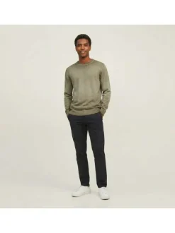 Pull en coton biologique olive uni pourvu d'un col rond et d'un aspect fumé