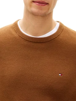 Pull en coton biologique orange à coupe ajustée pourvu d'un col rond