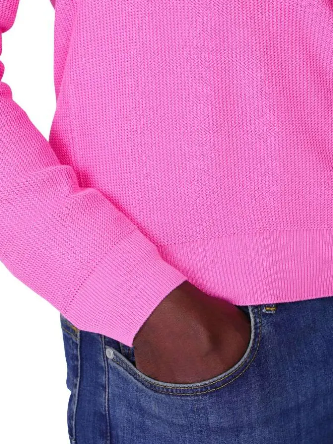 Pull en coton biologique rose uni avec une coupe droite et un col rond