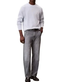 Pull en coton ciel uni avec une coupe droite et un col rond