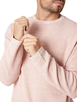 Pull en coton corail uni pourvu d'une coupe droite et d'un col rond