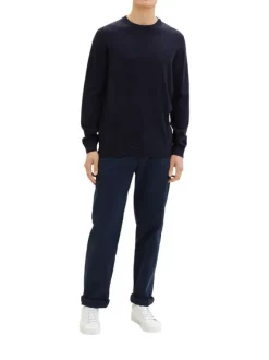 Pull en coton marine uni avec une coupe droite et un col rond