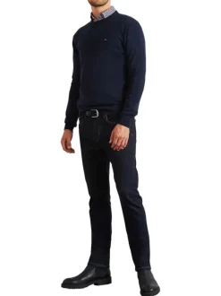Pull en coton marine uni avec une coupe droite et un col rond