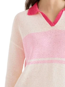 Pull en coton mélangé écru uni pourvu d'un col polo et d'une coupe droite