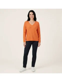 Pull en coton mélangé orange uni pourvu d'une coupe droite et d'un col v