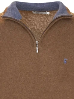 Pull en laine mélangée marron uni avec une coupe droite et un col camionneur