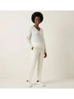 Pull en laine mélangée mohair blanc uni en maille jersey avec un col v