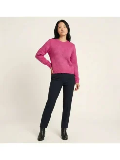 Pull fuchsia uni pourvu d'une coupe droite et de manches longues