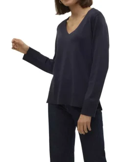 Pull gris anthracite uni avec des petites fentes sur les côtés et à col v