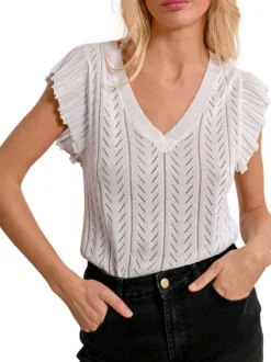 Pull manches courtes blanc en maille ajourée à coupe droite avec un col v