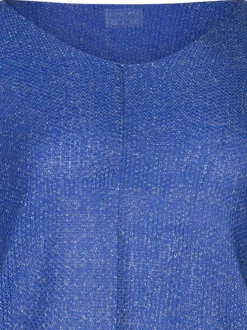 Pull manches longues bleu uni avec une coupe droite et un col v