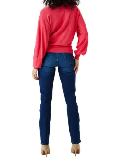 Pull à manches longues fushia uni avec une coupe droite et un col V