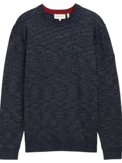 Pull marine uni avec une coupe droite, col rond et à manches longues