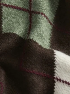 Pull marron en maille doux à losanges avec un col rond et une coupe droite