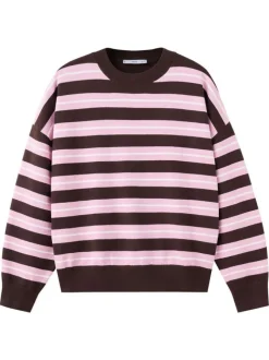 Pull marron à rayures roses avec une coupe droite et un col rond