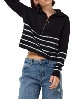 Pull noir côtelé et rayé avec une coupe droite et un col montant et zippé