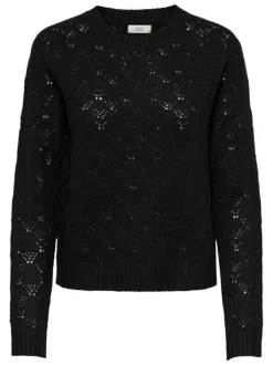 Pull noir en maille ajourée avec une coupe droite et un col rond