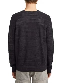 Pull noir uni avec des manches longues et une coupe droite à col rond