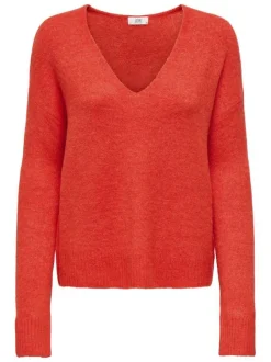 Pull orange uni avec une coupe droite et des manches longues