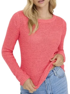 Pull rose uni avec une coupe droite et un col rond en maille tricotée