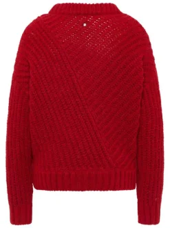 Pull rouge uni avec un col rond côtelé et des manches longues