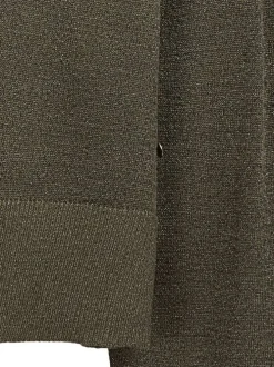 Pull taupe à coupe ajustée pourvu d'un col v et de manches longues