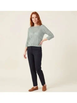 Pull turquoise uni pourvu d'une coupe droite et de manches longues