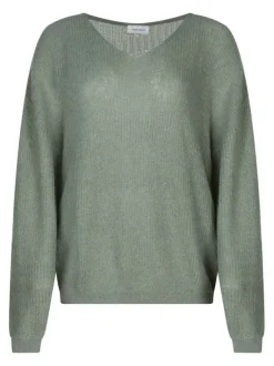 Pull vert d'eau uni avec une coupe droite à col v et des manches longues