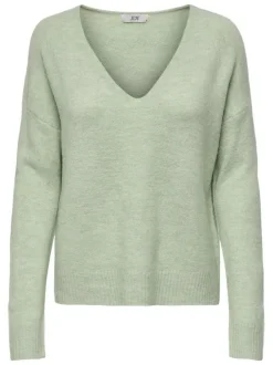 Pull vert d'eau uni avec une coupe droite et des manches longues