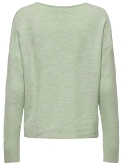 Pull vert d'eau uni avec une coupe droite et des manches longues