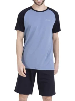 Pyjama court en coton bleu uni pourvu d'une coupe droite et d'un col rond