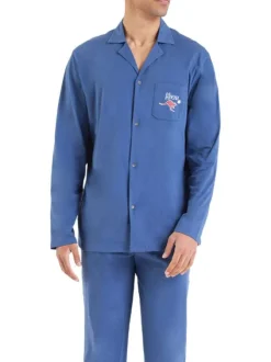 Pyjama en coton bleu uni avec une coupe droite et un col à revers