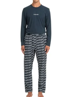 Pyjama long bleu marine avec un col rond et une taille élastiquée