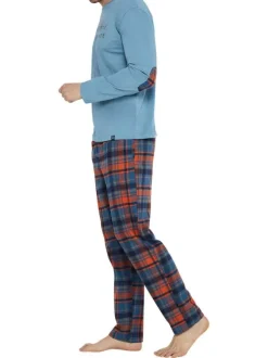 Pyjama long en coton bleu à carreaux avec une coupe droite et un col rond