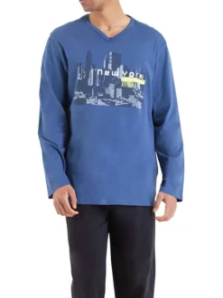 Pyjama long en coton bleu imprimé avec une coupe fermée et un col V
