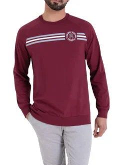 Pyjama long en coton bordeaux avec une coupe droite et un logo blanc imprimé