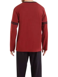Pyjama long en coton brique uni avec une coupe droite et un col V