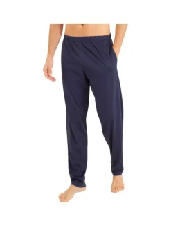 Pyjama long en coton marine imprimé avec une coupe droite et un col V