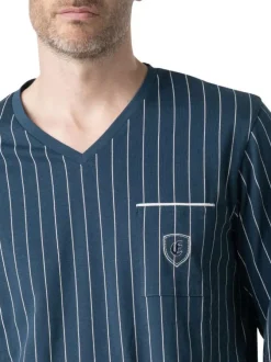 Pyjama long en coton marine à rayures pourvu d'un col v et d'une coupe droite